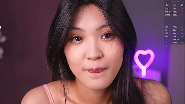 FancyEsten online show from March 24, 7:52 am