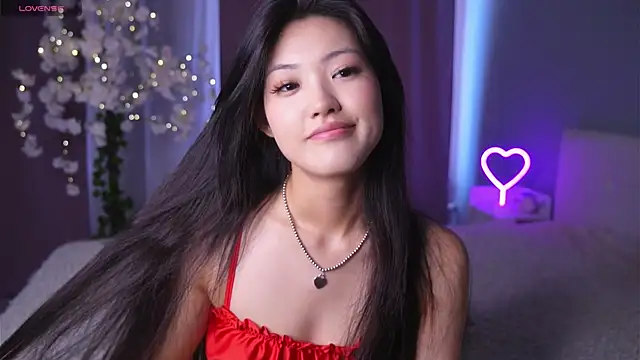 FancyEsten online show from June 6, 8:30 am