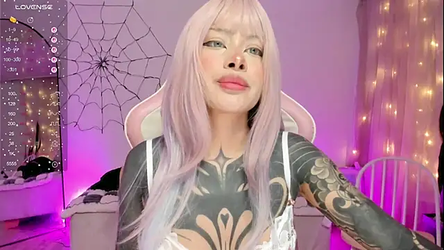 AlinaLukyanova online show from November 27, 4:35 am