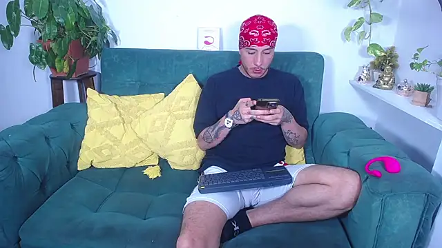 Borsalino Adam online show from October 15, 6:27 pm