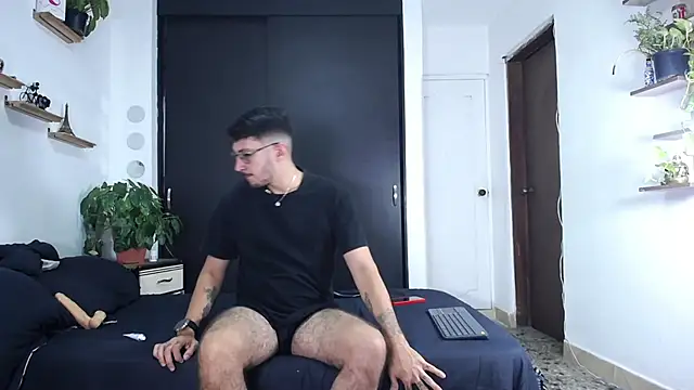 Borsalino Adam online show from November 13, 8:13 pm