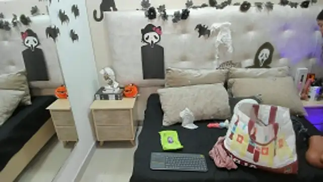 AbbyBeck online show from October 30, 11:41 am