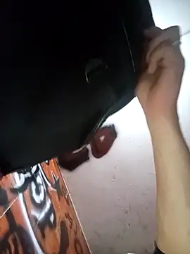 Snapshot of alexandercruz chatting on December 15, 11:10 pm alexandercruz online show from December 15, 11:10 pm