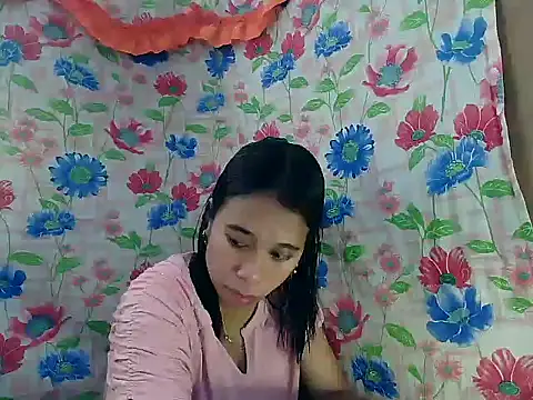 Snapshot of Pinay_Skinny18 chatting on September 19, 1:31 am Pinay Skinny18 online show from September 19, 1:31 am
