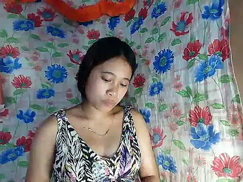 Snapshot of Pinay_Skinny18 chatting on October 7, 12:17 pm Pinay Skinny18 online show from October 7, 12:17 pm