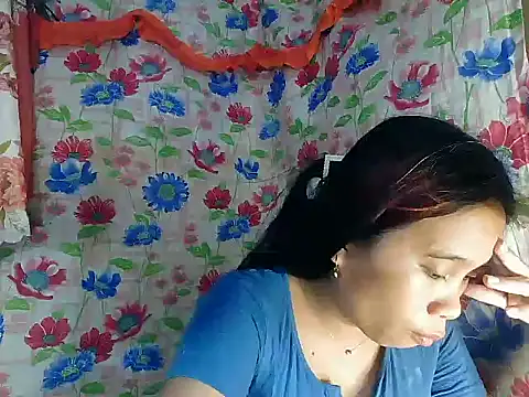 Snapshot of Pinay_Skinny18 chatting on October 17, 1:57 pm Pinay Skinny18 online show from October 17, 1:57 pm