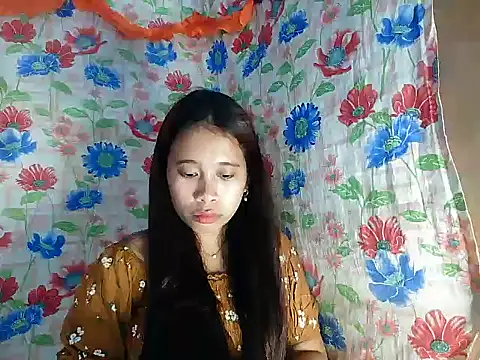 Snapshot of Pinay_Skinny18 chatting on October 6, 11:11 am Pinay Skinny18 online show from October 6, 11:11 am