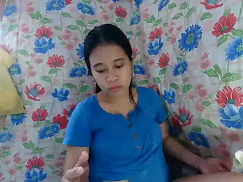 Snapshot of Pinay_Skinny18 chatting on October 17, 1:53 am Pinay Skinny18 online show from October 17, 1:53 am