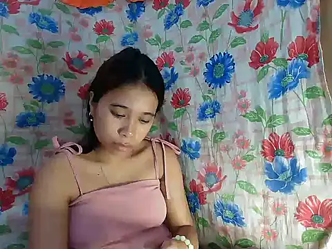 Snapshot of Pinay_Skinny18 chatting on September 25, 12:05 am Pinay Skinny18 online show from September 25, 12:05 am