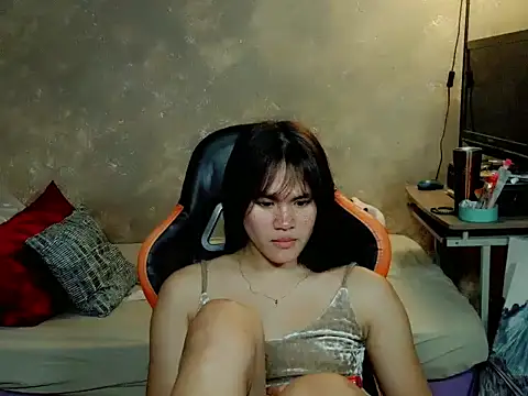 Snapshot of YllanaAltheaXxX chatting on June 6, 4:56 pm YllanaAltheaXxX online show from June 6, 4:56 pm