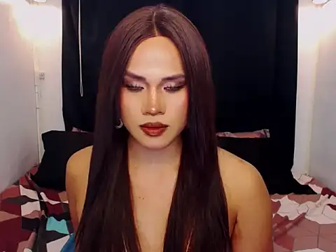 YllanaAltheaXxX online show from February 10, 1:37 am