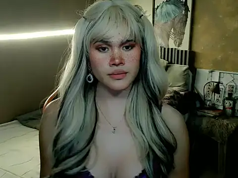 YllanaAltheaXxX online show from May 10, 7:38 pm