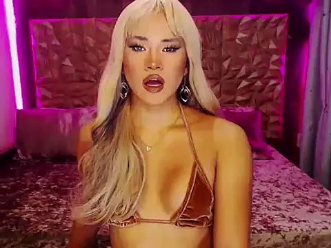 Snapshot of YllanaAltheaXxX chatting on November 3, 10:52 am YllanaAltheaXxX online show from November 3, 10:52 am