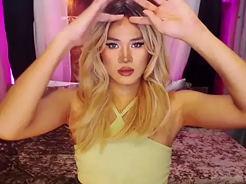 Snapshot of YllanaAltheaXxX chatting on November 27, 7:42 am YllanaAltheaXxX online show from November 27, 7:42 am