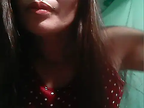 Snapshot of Juicy_69xx chatting on September 15, 6:52 pm Juicy 69xx online show from September 15, 6:52 pm