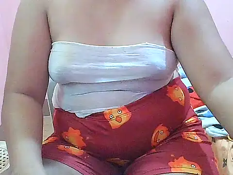 Snapshot of fresh_rosie chatting on May 6, 2:59 am fresh rosie online show from May 6, 2:59 am