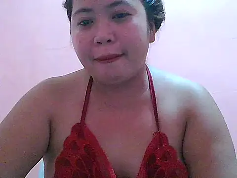 Snapshot of fresh_rosie chatting on May 9, 2:04 am fresh rosie online show from May 9, 2:04 am