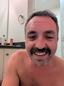 cloudymatt online show from November 13, 5:00 am