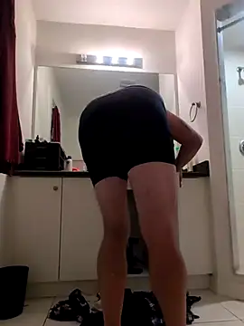 Snapshot of cloudymatt chatting on October 12, 11:44 am cloudymatt online show from October 12, 11:44 am