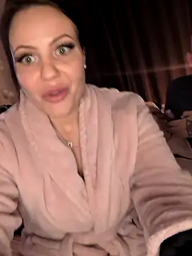 SwedishBaabe online show from October 25, 10:43 pm