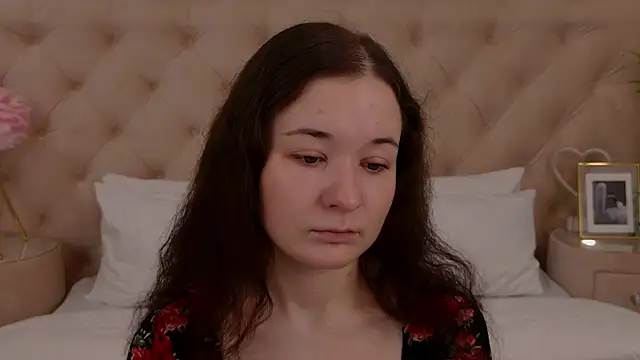 NancyJonson online show from October 25, 3:28 am