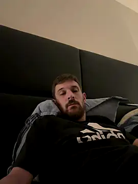 Snapshot of fusion2537 chatting on October 29, 8:52 pm fusion2537 online show from October 29, 8:52 pm