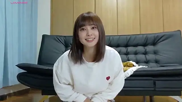 Snapshot of rikachan_perfect chatting on December 14, 4:12 pm rikachan perfect online show from December 14, 4:12 pm