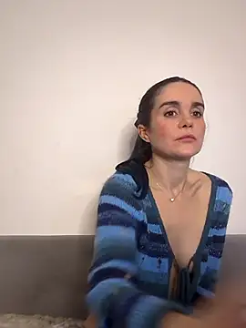 RosieCheexxxxxx online show from November 15, 5:50 pm