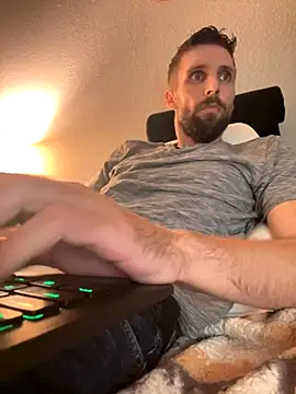 thejohnryancollection online show from October 4, 12:01 am