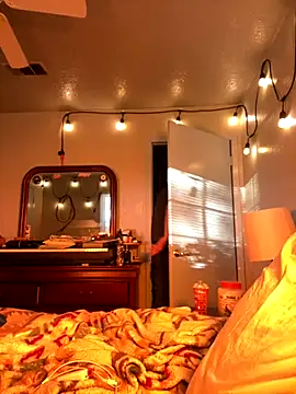 thejohnryancollection online show from November 2, 10:59 pm