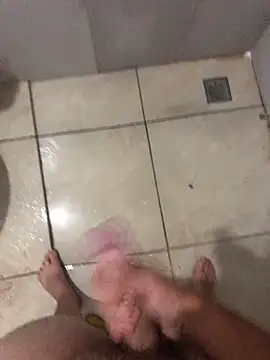 Snapshot of EFredtPeteV chatting on February 13, 2:55 am EFredtPeteV online show from February 13, 2:55 am