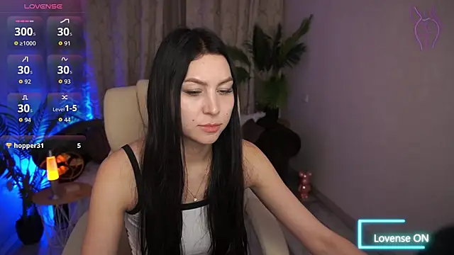 EliseVelour online show from February 28, 1:55 pm