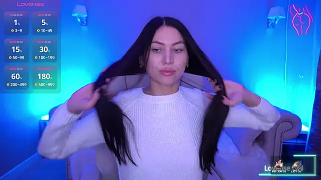 EliseVelour online show from November 20, 1:45 pm