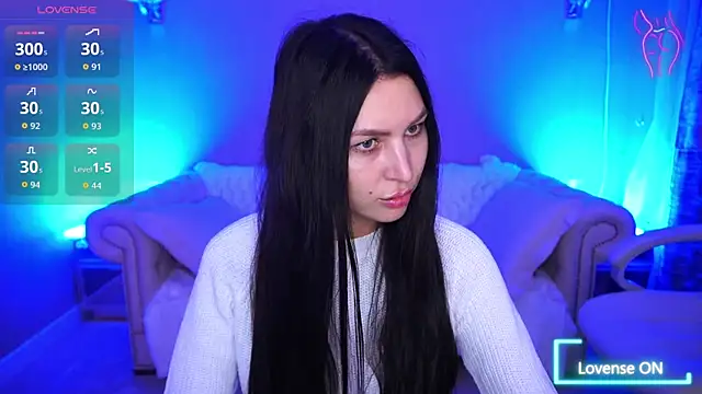 EliseVelour online show from November 7, 1:59 pm