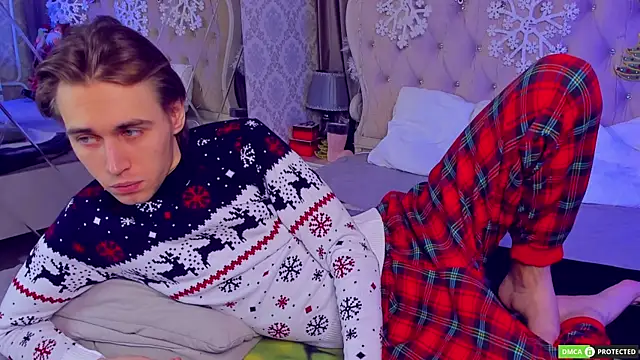 WilliamDyson online show from December 18, 3:00 am