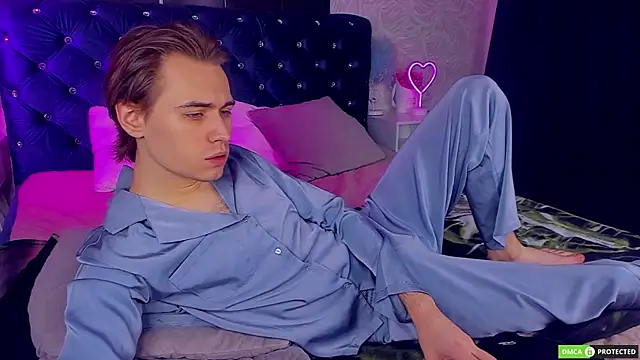 WilliamDyson online show from November 28, 3:07 am