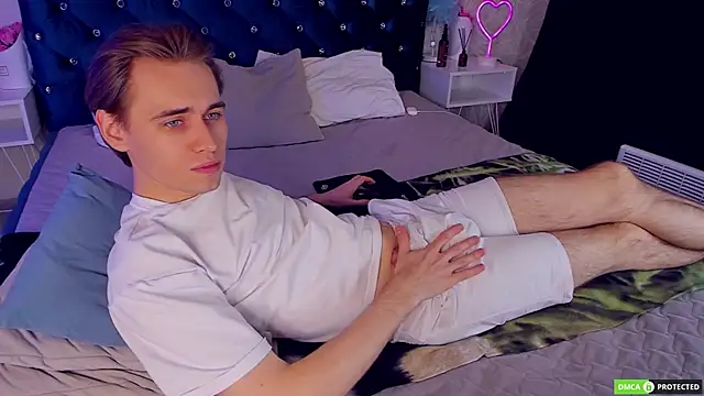 WilliamDyson online show from October 4, 3:08 am