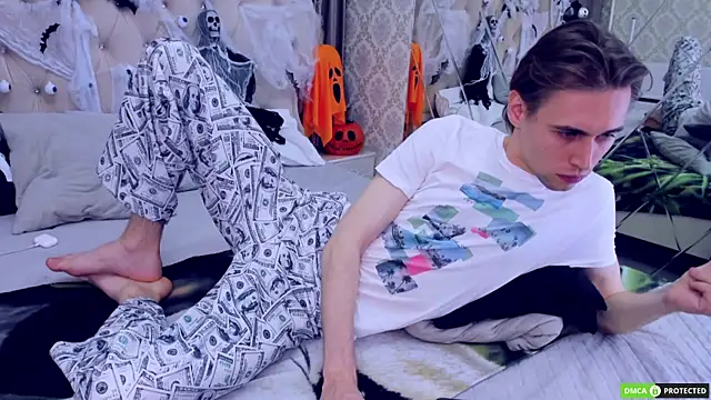 WilliamDyson online show from October 27, 3:29 am