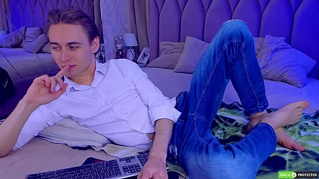 WilliamDyson online show from October 13, 3:19 am