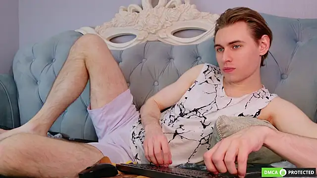 WilliamDyson online show from April 4, 3:46 am