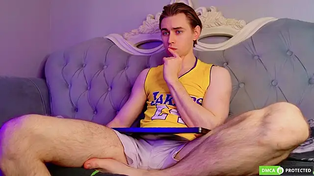 WilliamDyson online show from April 15, 3:34 am