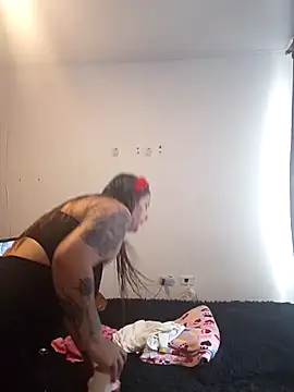 Fernandar2025 online show from April 15, 3:38 pm