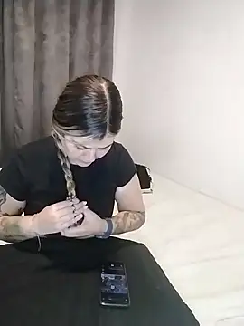 Fernandar2025 online show from November 8, 1:42 am