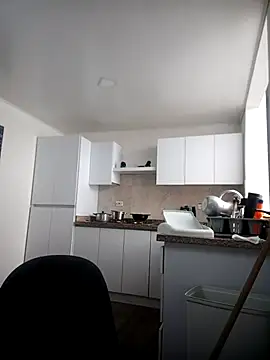 Fernandar2025 online show from April 1, 2:03 pm