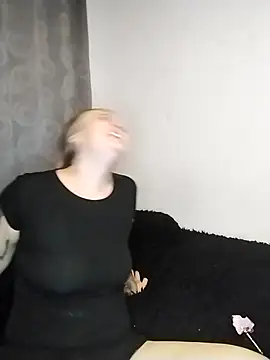 Fernandar2025 online show from October 21, 2:44 am