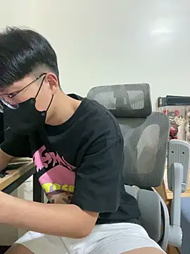 Allen20y online show from June 27, 3:29 pm