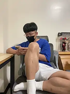 Allen20y online show from June 19, 3:18 pm
