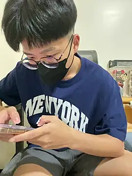 Allen20y online show from June 20, 3:17 pm