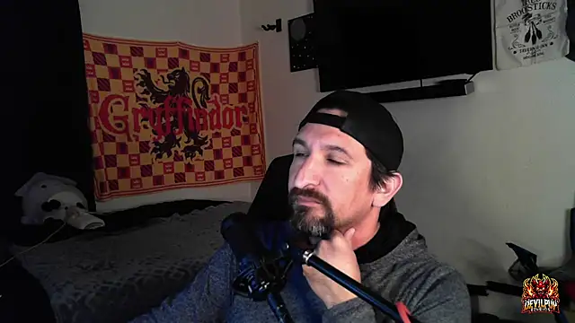 Snapshot of DevilPup75_ chatting on September 27, 8:42 am DevilPup75  online show from September 27, 8:42 am