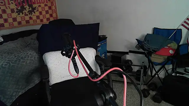 Snapshot of DevilPup75_ chatting on October 26, 5:08 am DevilPup75  online show from October 26, 5:08 am